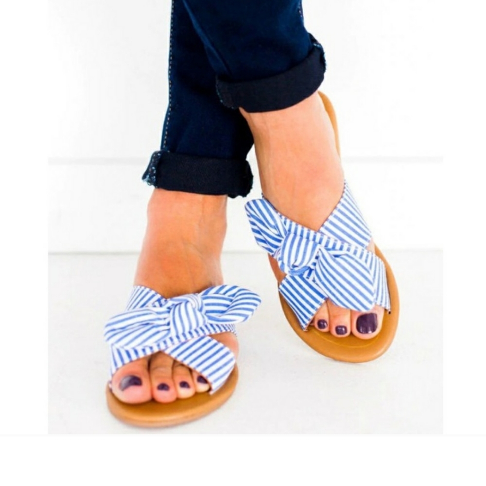 Sandals NWB 3 pack sizes 5, 5.5, 6